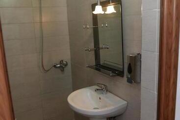 צימר Villa Juri Garden