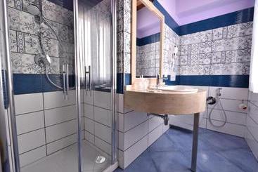 پانسیون Residenza Vinci Room & Suite