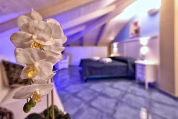 پانسیون Residenza Vinci Room & Suite