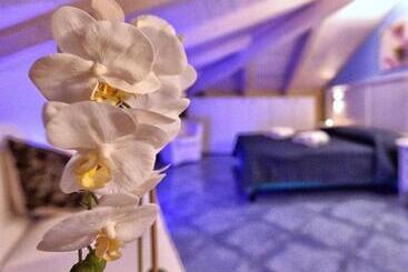 بنسيون Residenza Vinci Room & Suite