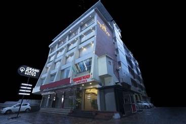 هتل Grand Plaza Suites