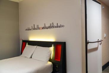 Easyhotel Leeds