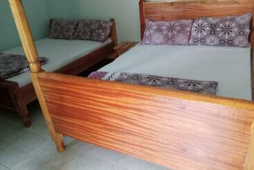 پانسیون Islands Peak Motel