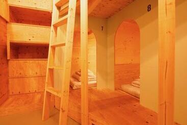 פנסיון Ishigaki Guesthouse Hive