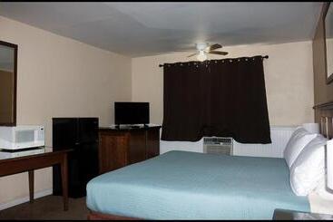 Antler Motel