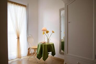 민박 La Casa Di Amedeo