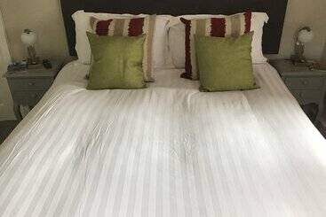 ベッドアンドブレックファースト Le Chateau