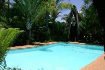 پانسیون Vido Lodge And Conference Centre