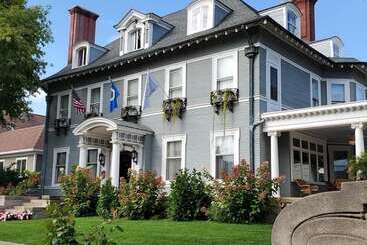 ベッドアンドブレックファースト 300 Clifton