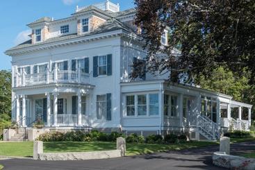 تختخواب و صبحانه Margin Street Inn