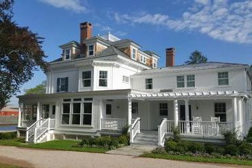 تختخواب و صبحانه Margin Street Inn