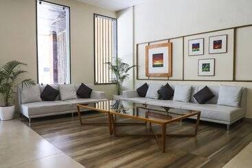 Hotel Justa Rangers Munnar