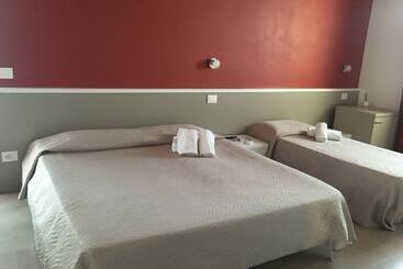 ホテル Agriturismo Orlandi