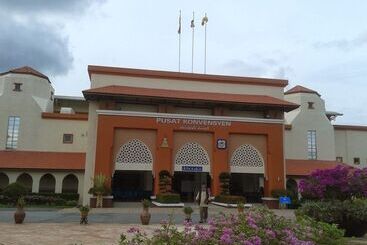 酒店 The Loftplaza