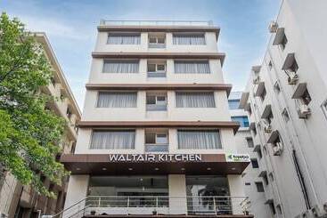 Отель Treebo Pl Grand, Vishakapatnam