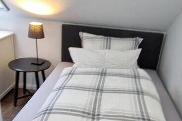 پانسیون Gästehaus Teerlings Hafen