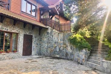 پانسیون Nad Prutom Apartment