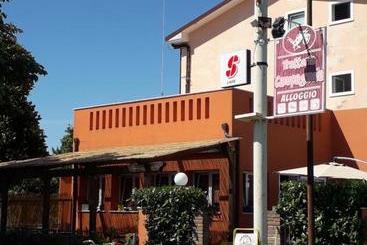پانسیون La Campagnola Trattoria Con Alloggio