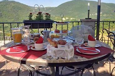 تختخواب و صبحانه Casale Flaminia