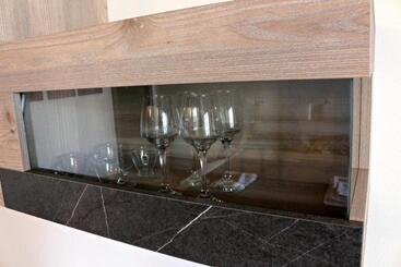 公寓式酒店  Paradeisos Residence Sas