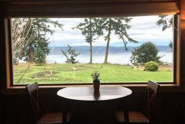 مبيت وإفطار The Bluff On Whidbey