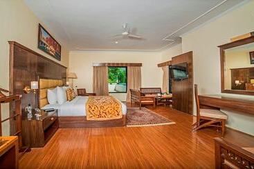 Lemon Tree Hotel Srinagar