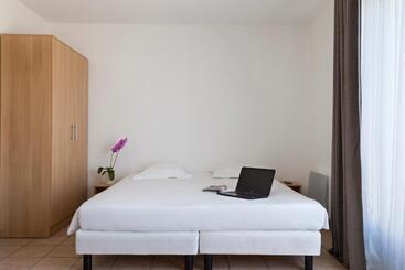 מלון דירות Annemasse Apparts