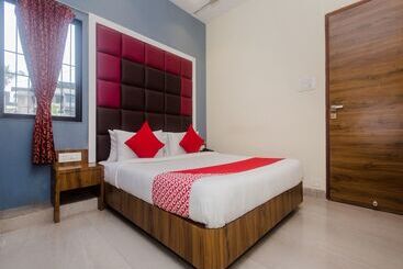 酒店 Oyo 17338 Shree Krishna Paradise