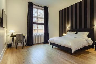 پانسیون Villa Camoufle