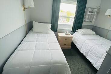 Harbor Landing Resort