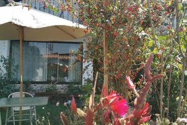 پانسیون Quilla House 2
