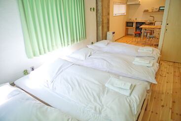 Пансион Konyamachi Guest House Kuku