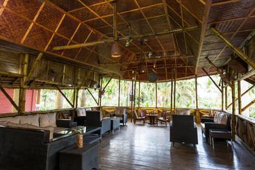 استراحتگاه Zone Niathu Dimapur By The Park
