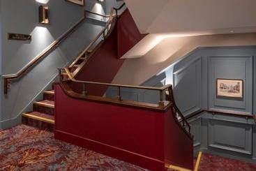 هتل Thomas Ingoldsby Wetherspoon