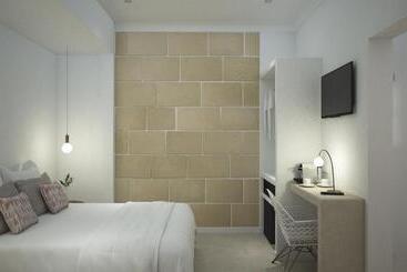 פנסיון Llonga S 11th Youth Hostel