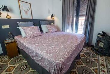 بنسيون Groc Rooms