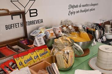 פנסיון Hostal Hb Torrevieja