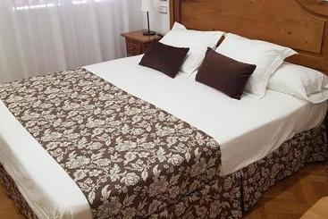 ペンション Hostal La Parada