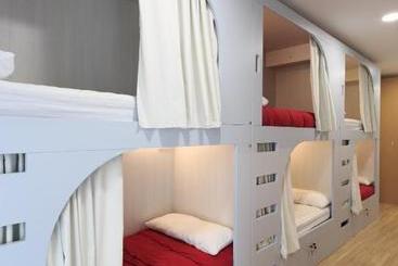 Albergue De Pamplona Iruñako