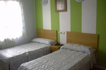 פנסיון Pensión Gema