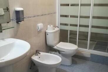 پانسیون Hostal Brunete