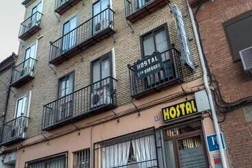 پانسیون Hostal Santa Barbara