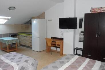 膳宿费 Hostal Via Del Caminante