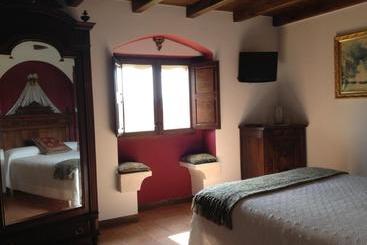 هاستل Rural El Secreto Del Castillo