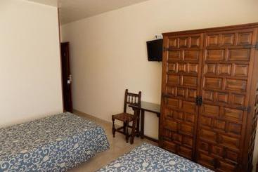 پانسیون Hostal Amigo