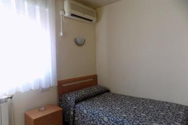 پانسیون Hostal Amigo