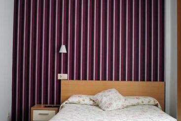 ペンション Hostal La Cortijana