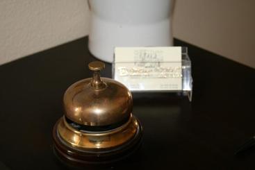 پانسیون Hostal Puente De Piedra
