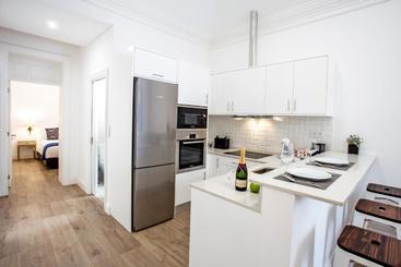 Cayres Suites Surdo