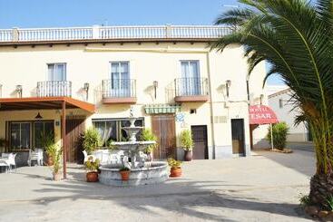 Пансион Hostal La Dehesa Del Valle Pedroches